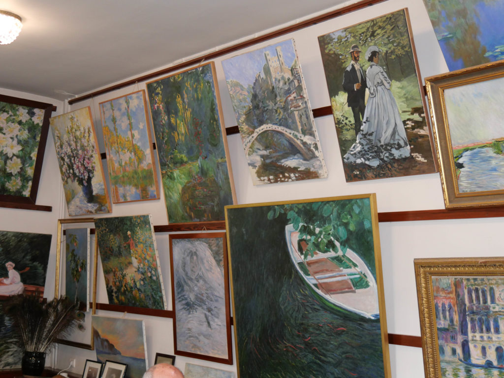 Peintures de Claude Monet dans sa maison de Giverny