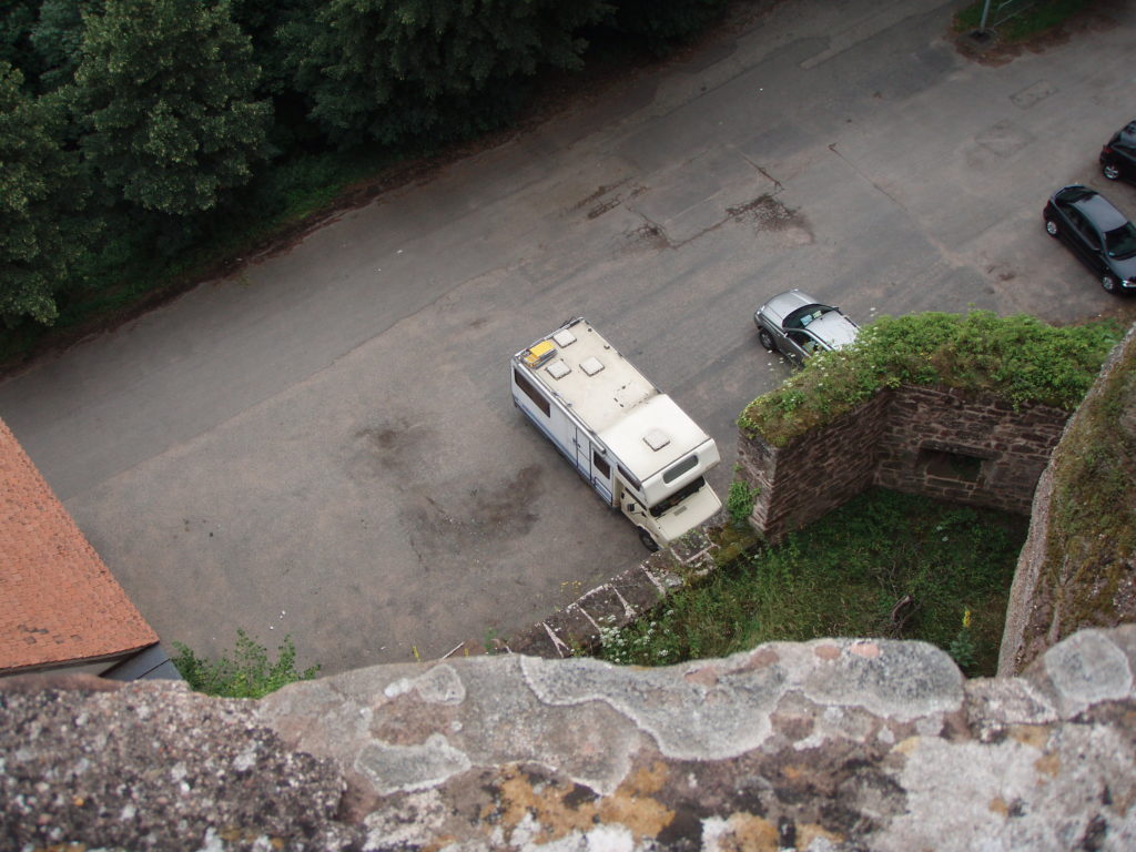 Parking au pied du Haut-Barr