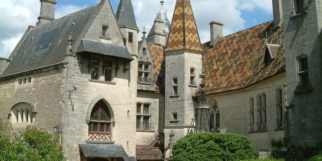 Château de La Rochepot
