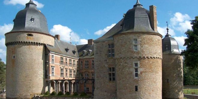 Château de Lavaux-Sainte-Anne