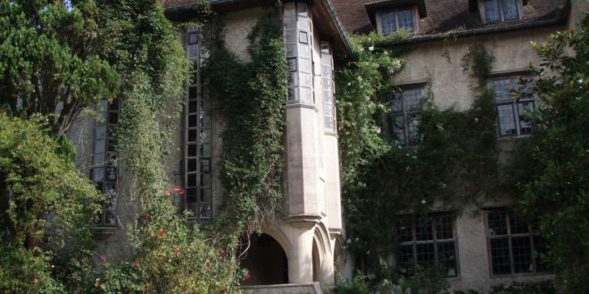 La Villa des Bois des Moustiers