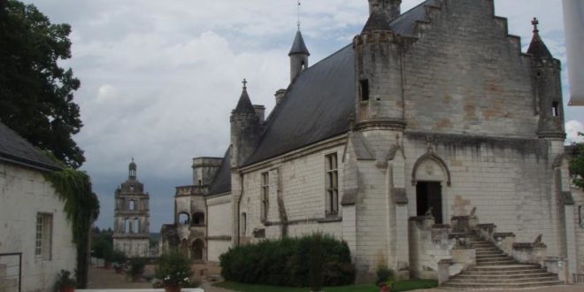 Loches