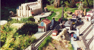 Le jardin ferroviaire à Chatte