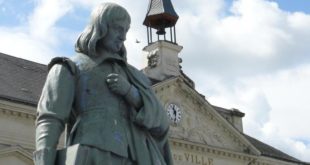 Statue de René Descartes