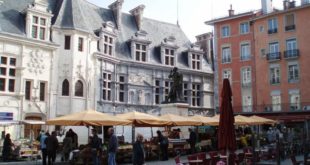 Place Saint-André à Grenoble