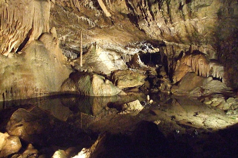 Grottes de Houtton