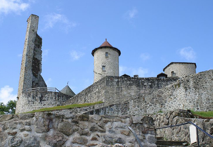 Chateau de Laroquebrou