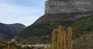 Rocher du Caire à Rémuzat