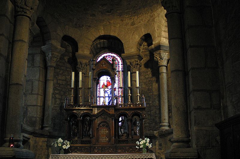 Coeur de l'église St Georges à Riom-ès-Montagnes