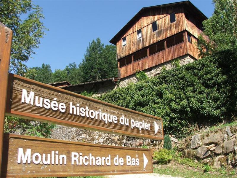 Le Moulin Richard-de-Bas