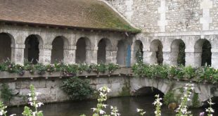 Cloitre des pénitents à Louviers