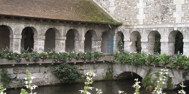 Cloitre des pénitents à Louviers