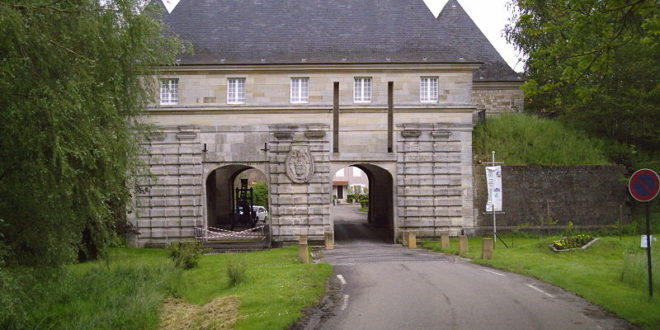 Porte de France à Marsal