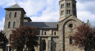 Notre-Dame-des-Miracles à Mauriac