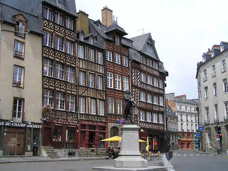 Place du Champ-Jaquet à Rennes