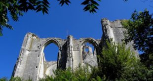 Ruines de Roches Tranchelion