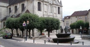 Eglise et fontaine de Vesoul