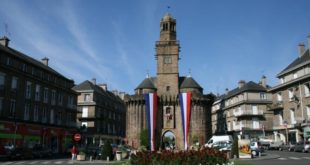 Porte de l'horloge à Vire