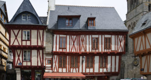 Place Henry IV à Vannes