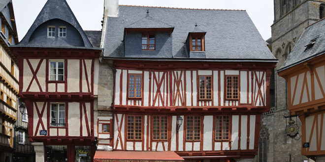 Place Henry IV à Vannes