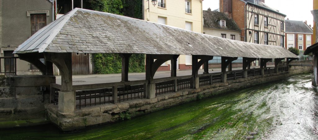 Lavoir de la rue des Argillières à Girsors