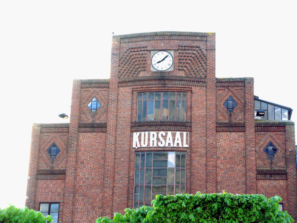 Façade du Kursaal à Gournay-en-Bray