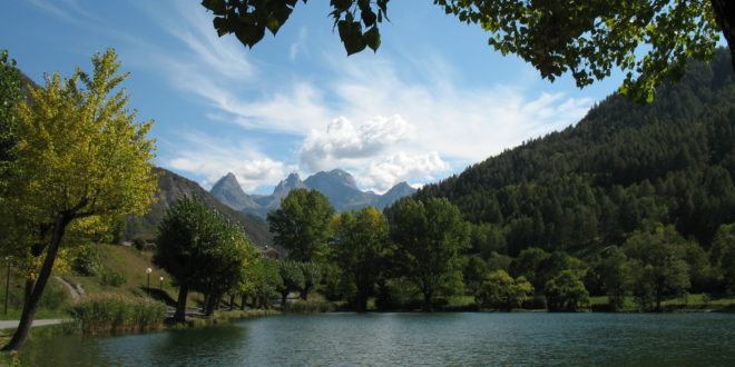 Le lac de Lauzet à Le Lauzet-Ubaye