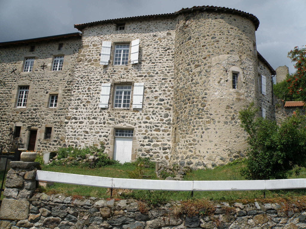 Grande Bâtisse à Roche-en-Regnier