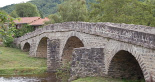 Le Pont Vieux de Domeyrat