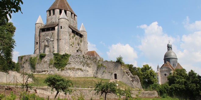 Tour César à Provins