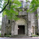 Facade de l'église de Puyferrand à Le Châtelet