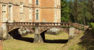 Château de Saint-Amand-en-Puisaye