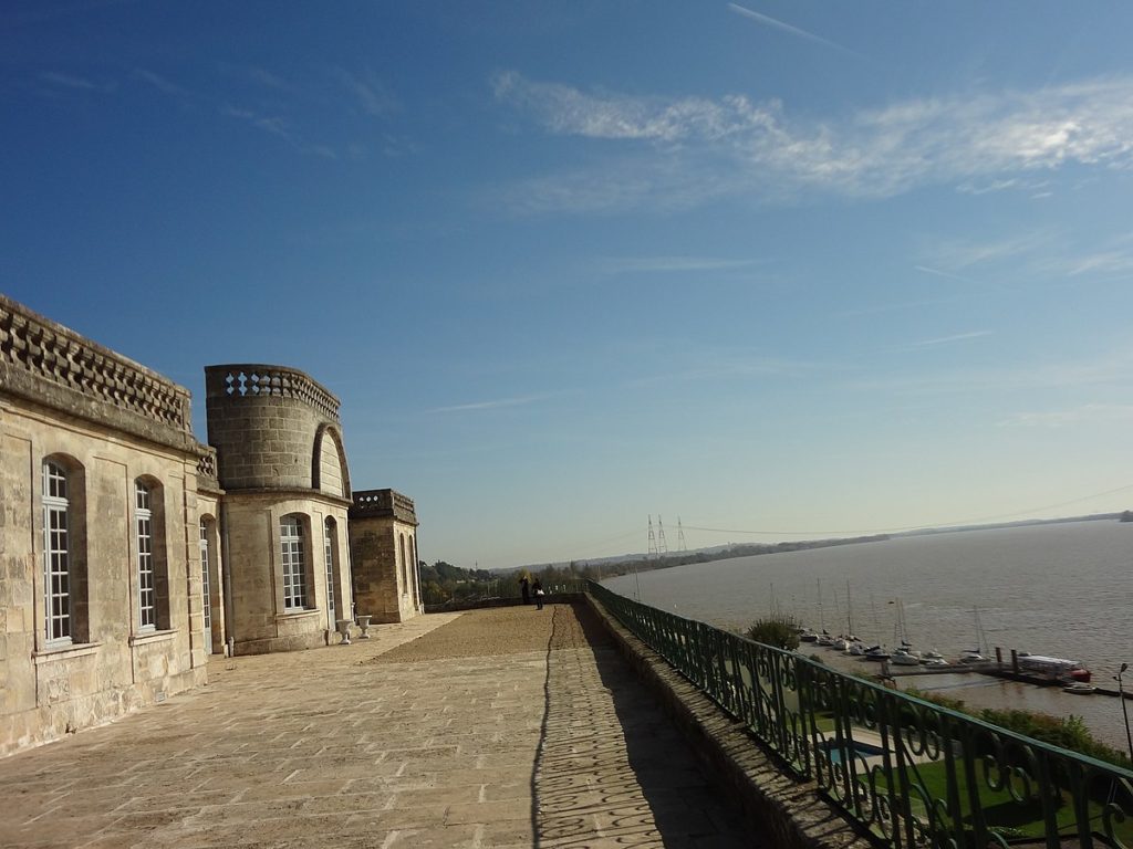 Vue de Bourg sur la Gironde