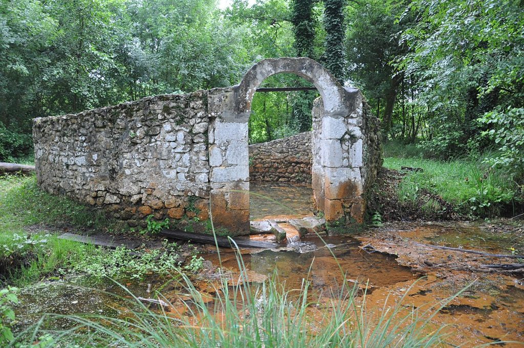 Fontaine de Bernos à Saint-Laurent-Médoc