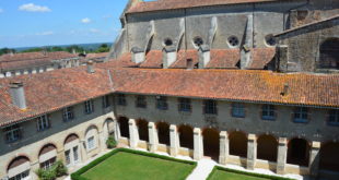 Abbaye de Saint-Sever et son cloître.