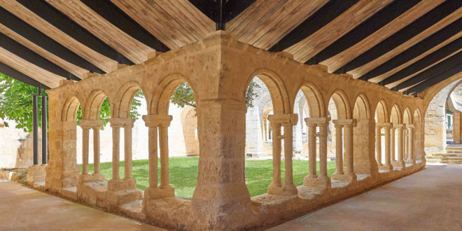 Cloître des Cordeliers à Saint-Emilion