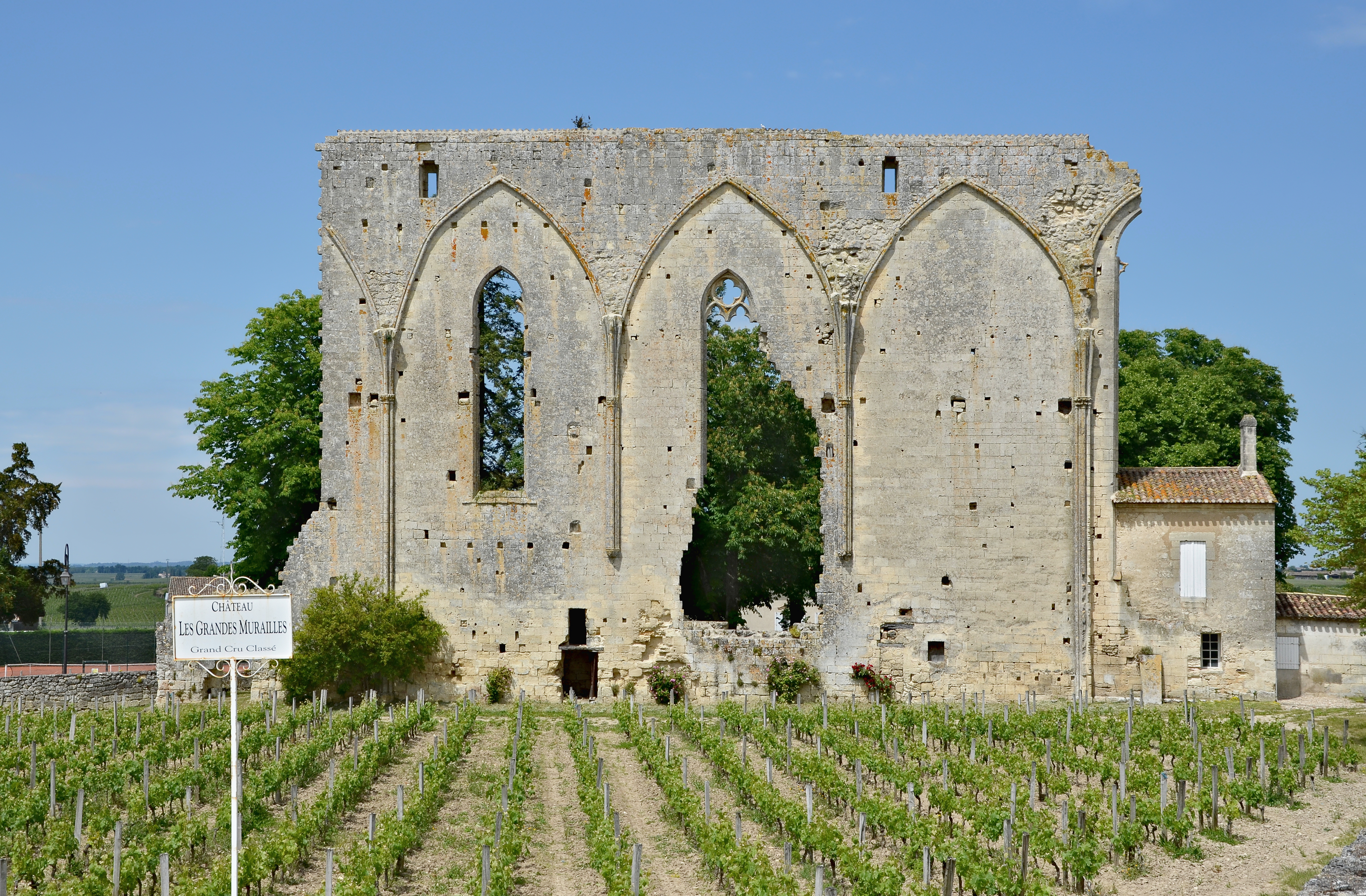 Vestiges de l'ancienne église du couvent des Dominicains de Saint-Emilion