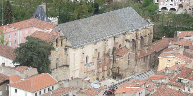 Abbatiale de Foix vue du château