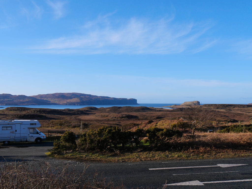 Le parking devant Dun Beag Broch