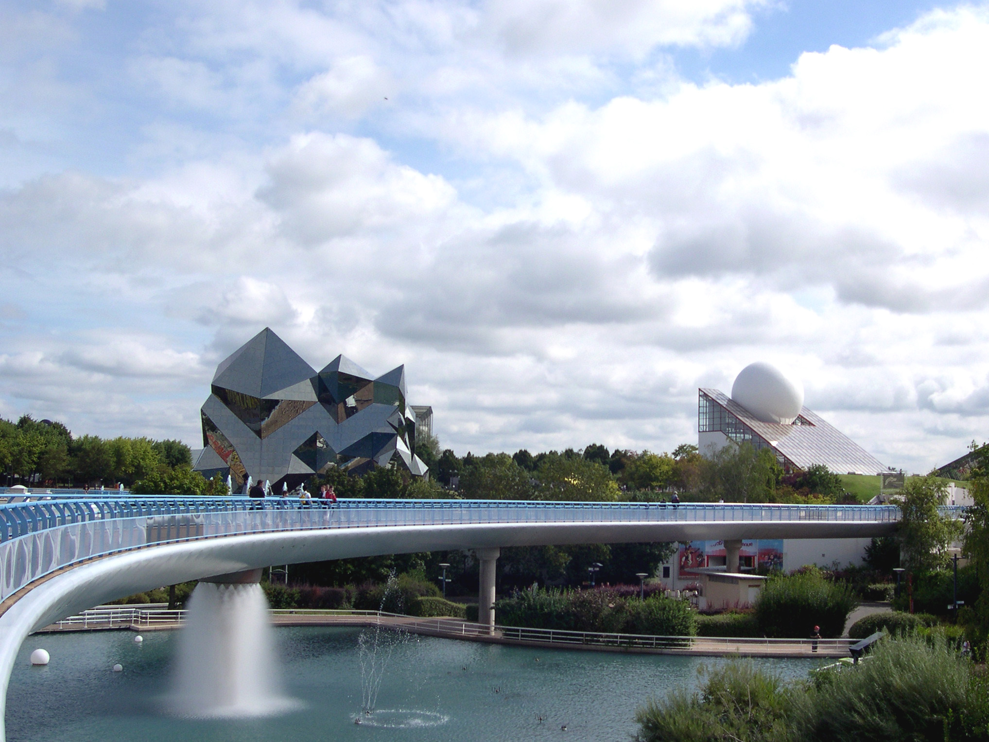 La passerelle du Futuroscope